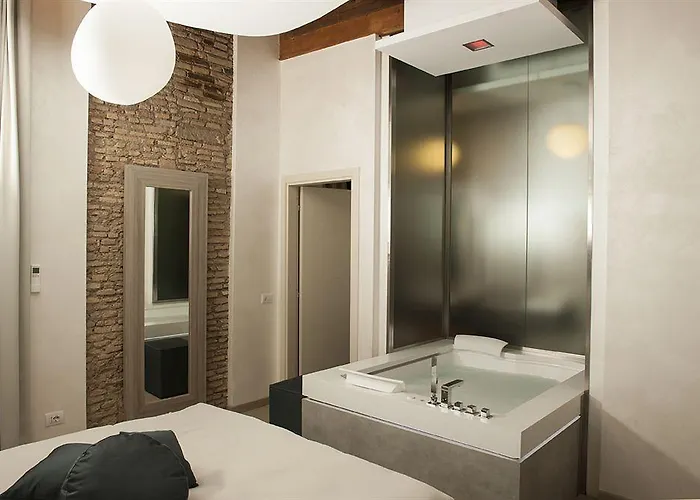 My Secret Condotti 로마