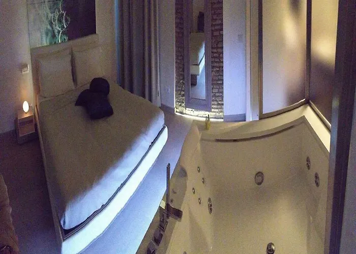 My Secret Condotti 게스트하우스 로마